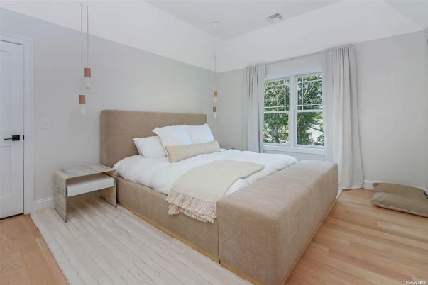 Bedroom, Interior, Pendant Lights, Wood Texture Flooring