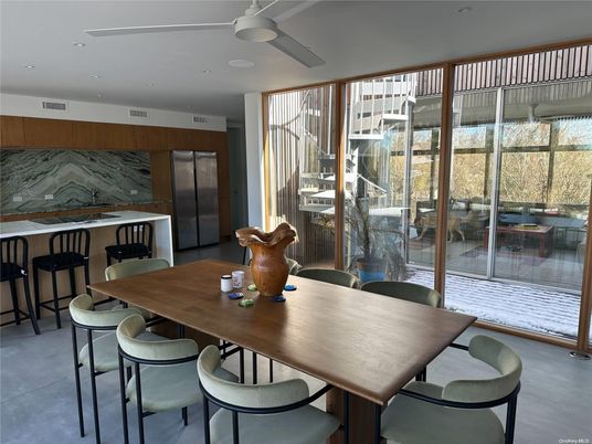 Dining room, Interior, Recessed Lighting