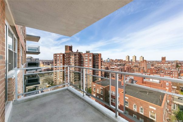 Exterior, Other, Skyline