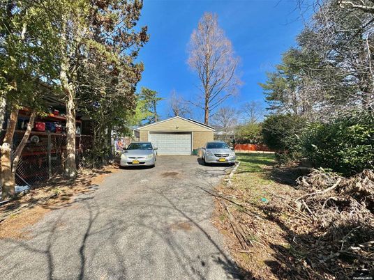 Detached Garage, Exterior