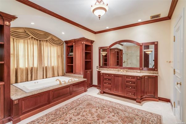 Bathroom, Interior, Recessed Lighting