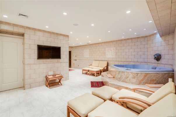 Bathroom, Interior, Living room, Recessed Lighting, Stone Walls
