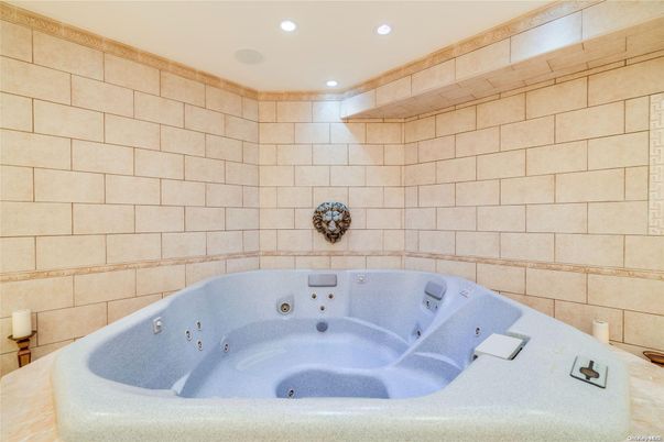 Hot Tub, Interior, Recessed Lighting