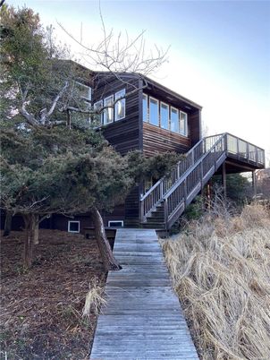 Exterior, Facade, None