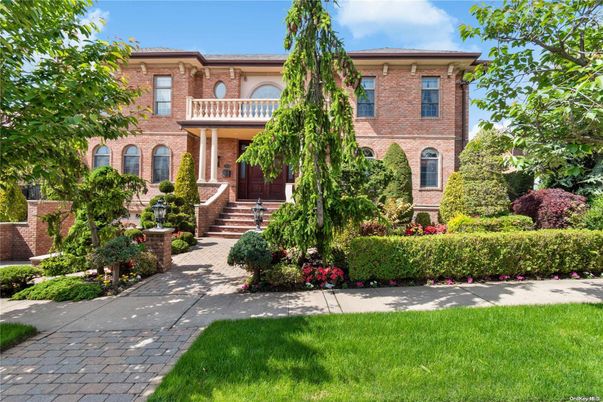 Exterior, Facade, Brick Facade, French Provincial