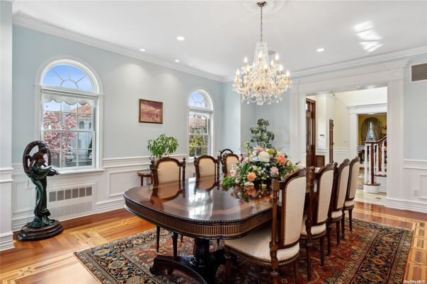 Chandelier, Dining room, Interior, Recessed Lighting, Wood Texture Flooring