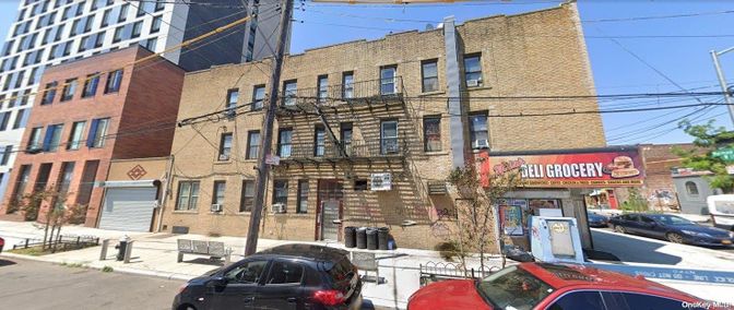 Exterior, Facade, Brick Facade, Condo Building