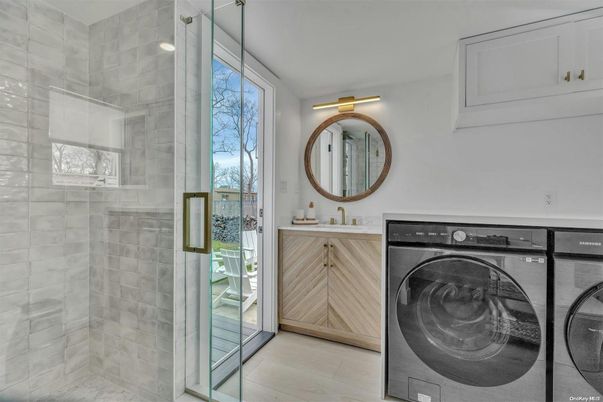 Bathroom, Glass Shower, Interior, Washer