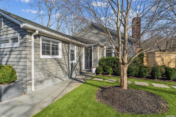 Exterior, Facade, Cape Cod