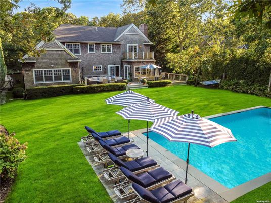 Backyard, Exterior, Pool