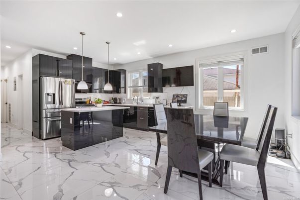 Dining room, Interior, Kitchen, Marble, Pendant Lights, Recessed Lighting, Stainless Steel Appliances