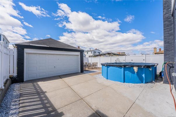 Detached Garage, Exterior, Pool