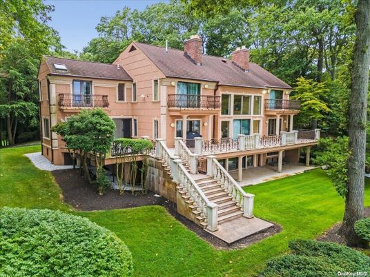 Backyard, Exterior, Facade, French Provincial