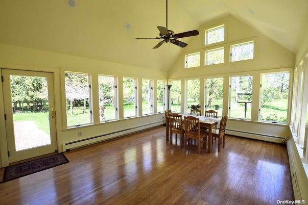 Dining room, Interior, Sun Room, Wood Texture Flooring