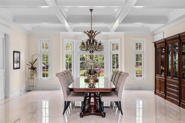 Chandelier, Dining room, Interior