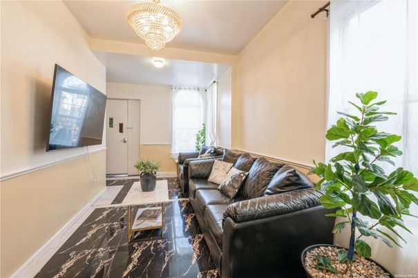 Chandelier, Interior, Living room, Marble
