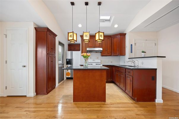 Interior, Kitchen, Pendant Lights, Recessed Lighting, Wood Texture Flooring