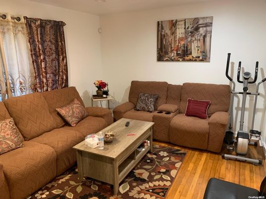 Fitness Equipment, Interior, Living room, Wood Texture Flooring