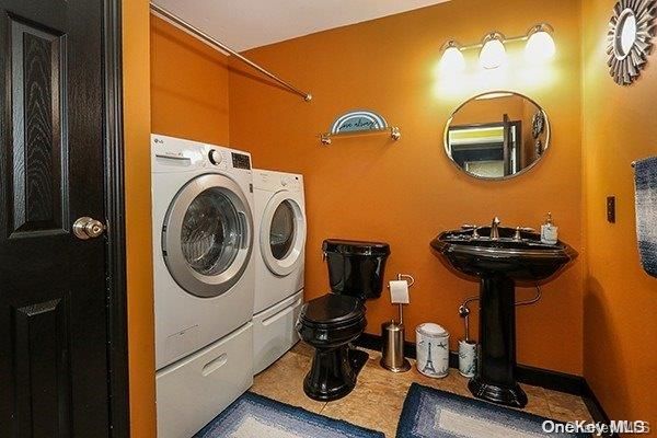 Interior, Utility Closets, Washer