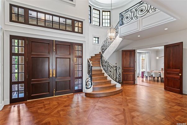 Chandelier, Dining room, Interior, Pendant Lights, Recessed Lighting, Wood Texture Flooring