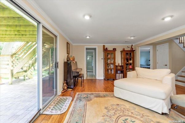 Interior, Piano, Recessed Lighting, Wood Texture Flooring