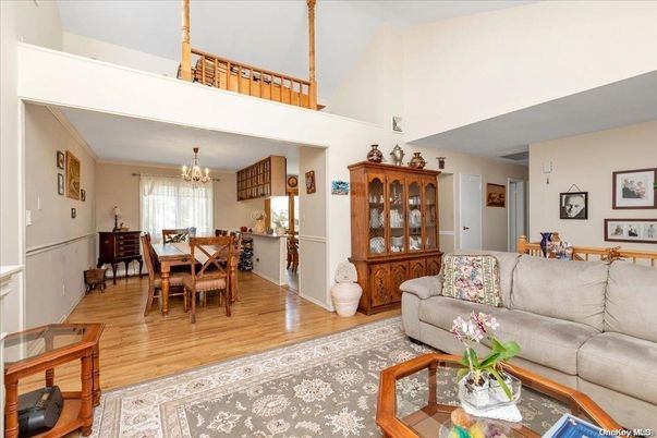 Chandelier, Dining room, Interior, Living room, Wood Texture Flooring