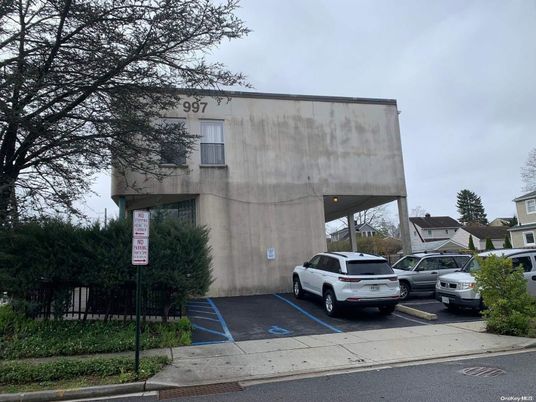 Exterior, Facade, None