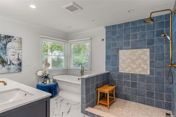 Bathroom, Free Standing Baths, Interior, Marble, Recessed Lighting