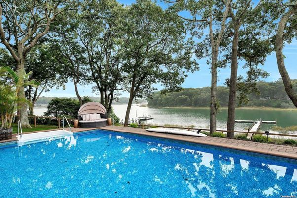 Exterior, Lake, Pool, Water
