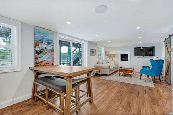 Dining room, Interior, Living room, Recessed Lighting, Wood Texture Flooring