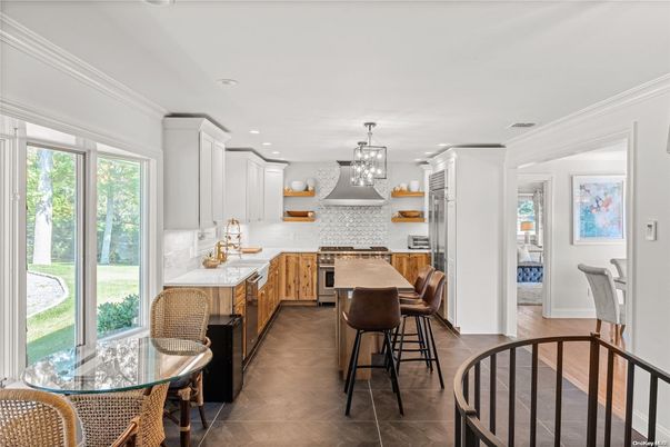 Dining room, Interior, Kitchen, Pendant Lights, Recessed Lighting, Stainless Steel Appliances