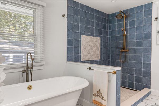 Bathroom, Free Standing Baths, Interior, Marble, Recessed Lighting