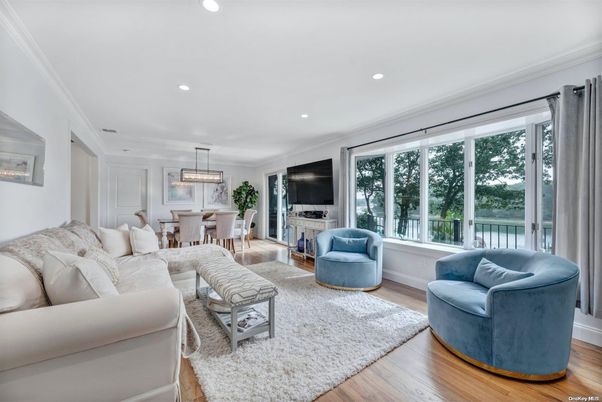 Dining room, Interior, Living room, Pendant Lights, Recessed Lighting, Wood Texture Flooring