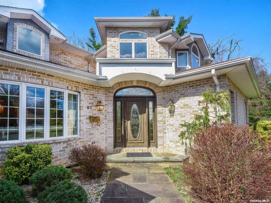 Exterior, Facade, Brick Facade, Mediterranean