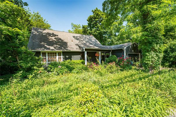 Backyard, Exterior, Facade, Cape Cod
