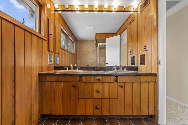 Bathroom, Dual Sink Vanities, Interior, Wooden Walls