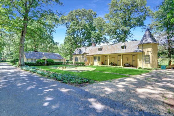 Backyard, Exterior, Facade, French Provincial