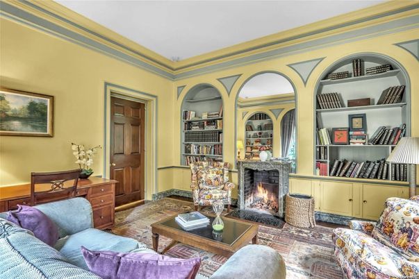 Fireplace, Interior, Living room