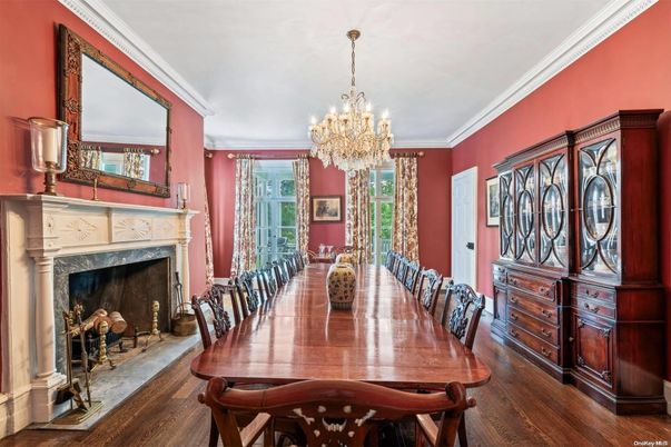 Chandelier, Dining room, Fireplace, Interior, Wood Texture Flooring