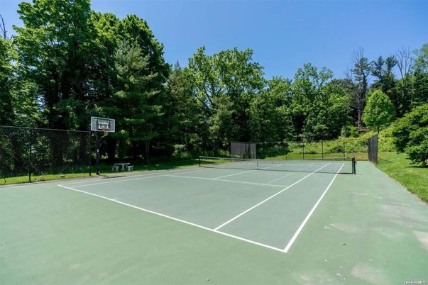 Exterior, Tennis Courts