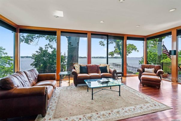 Interior, Living room, Recessed Lighting, Water, Wood Texture Flooring