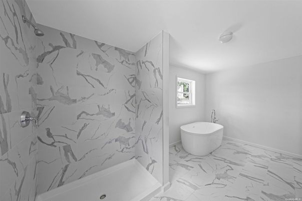 Bathroom, Free Standing Baths, Interior, Marble, Marble Walls