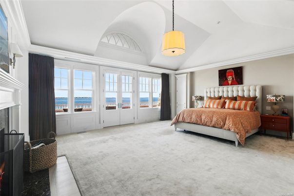 Bedroom, Fireplace, Interior, Pendant Lights, Water
