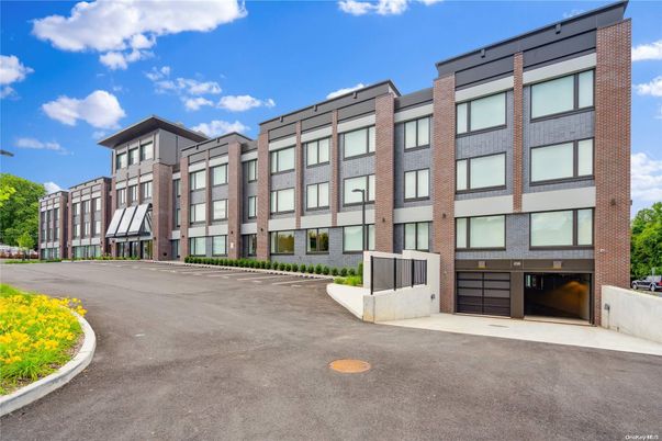 Attached, Exterior, Facade, Brick Facade, Rowhouse