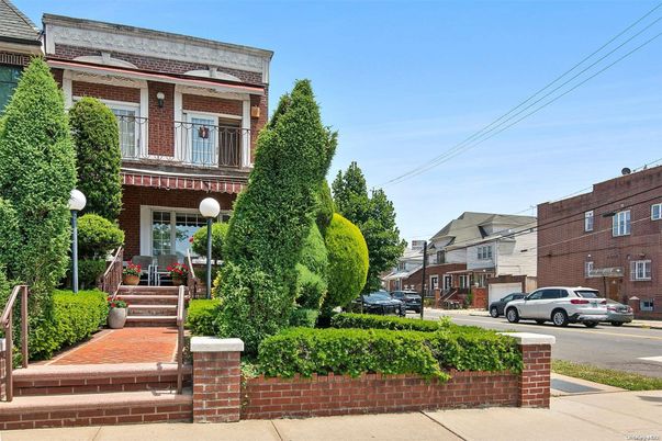 Exterior, Facade, Brick Facade, None