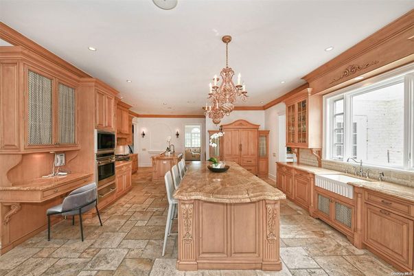 Chandelier, Interior, Kitchen, Recessed Lighting, Stainless Steel Appliances