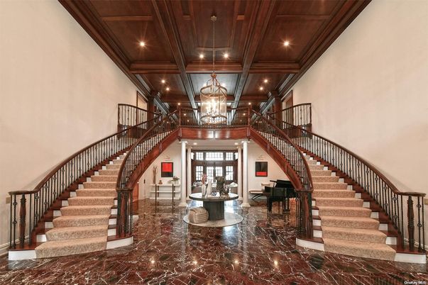 Chandelier, Interior, Marble, Recessed Lighting, Wooden Beams, Wooden Ceilings