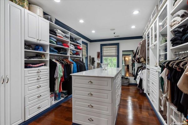 Interior, Recessed Lighting, Walk-in Closets, Wood Texture Flooring