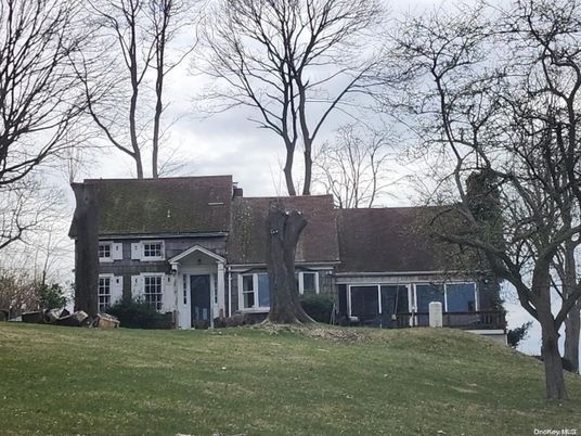 Backyard, Exterior, Facade, Cape Cod