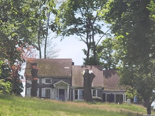 Backyard, Exterior, Facade, Cape Cod